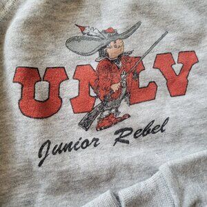 UNLV Kids Vintage Sweatshirt Junior Rebels University Las Vegas kids L